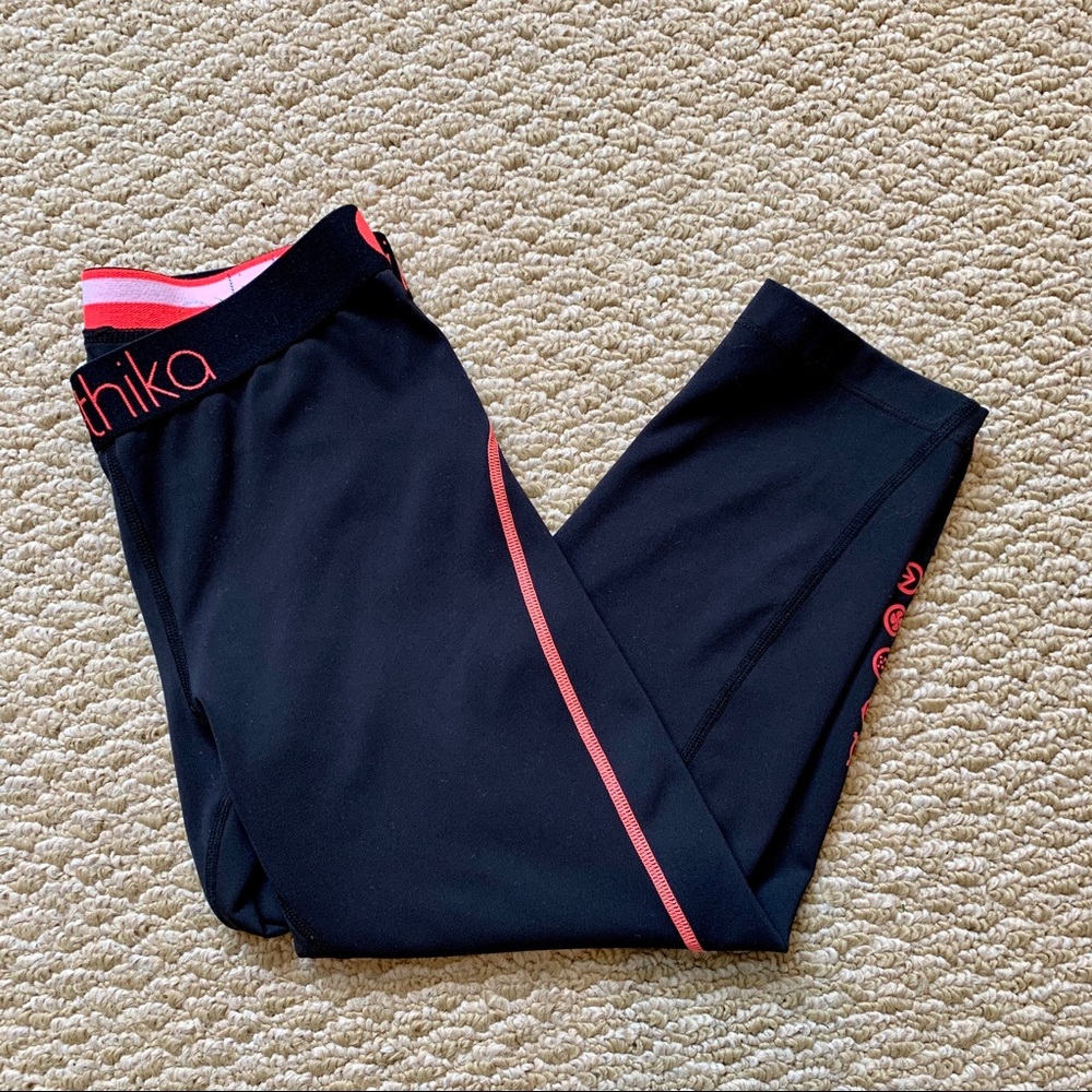 💙NWOT Ethika Subzero Crop Compression Leggings